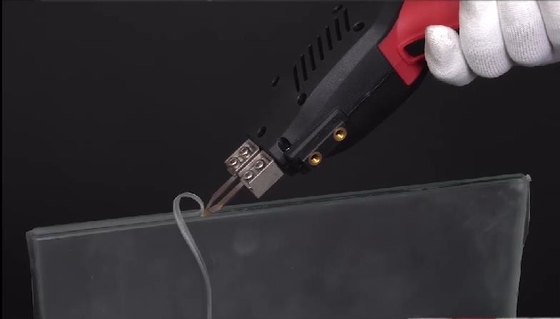 유리 스크레이퍼 접착제를 위한 뜨거운 커터를 냉각시키는 포켓용 공기